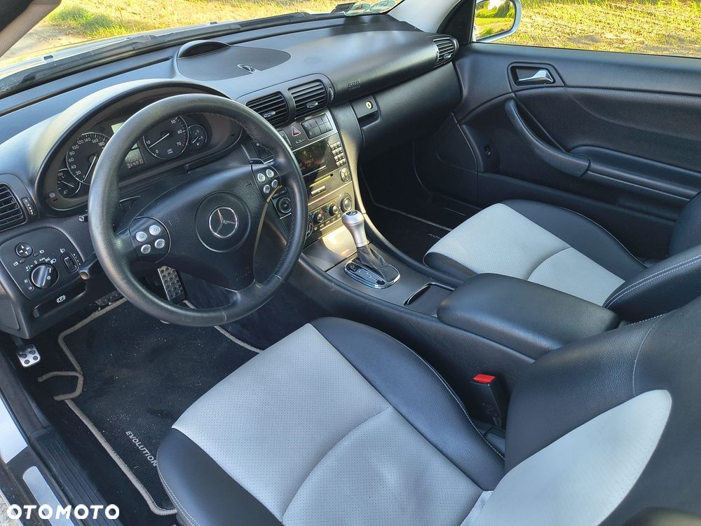 Mercedes-Benz Klasa C 180 Kompressor Automatik Sport Edition - 9