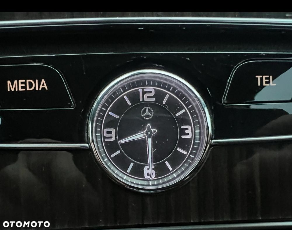 Mercedes-Benz Klasa C 300 7G-TRONIC Exclusive - 24