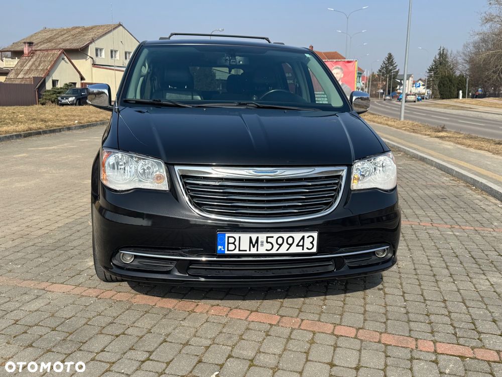 Chrysler Town & Country 3.6 Limited - 6