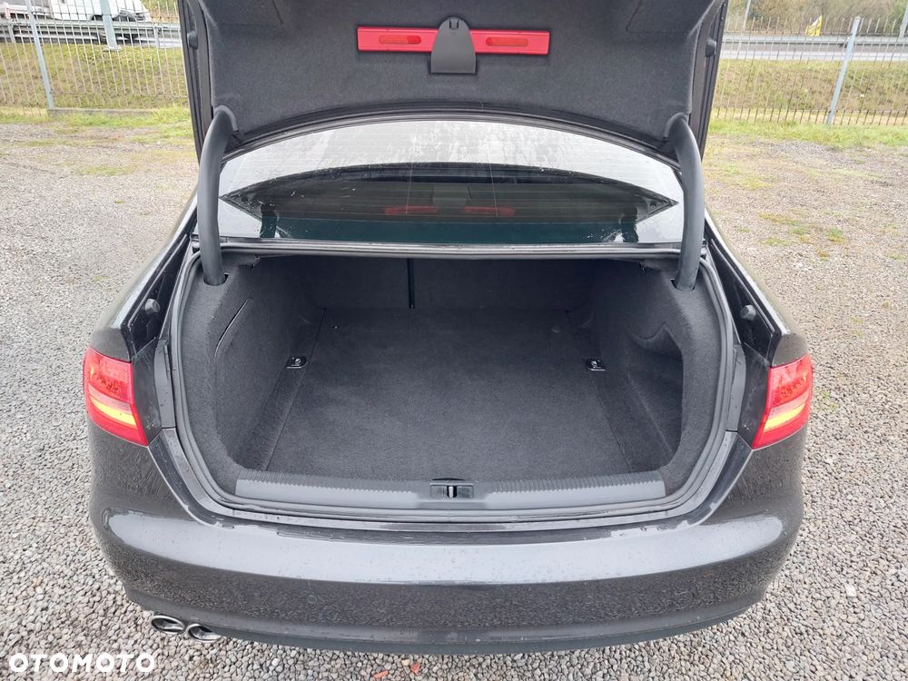 Audi A4 Limousine - 7