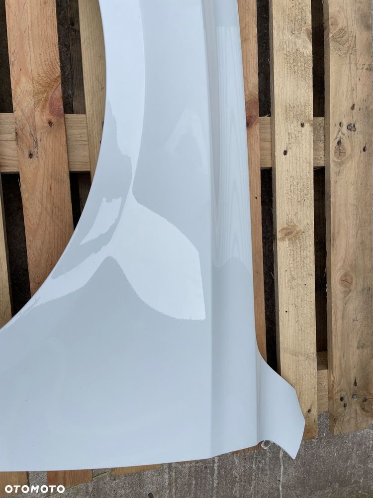 BŁOTNIK LEWY PRZÓD PRZEDNI AUDI Q5 I 8R0 BIAŁY - 5