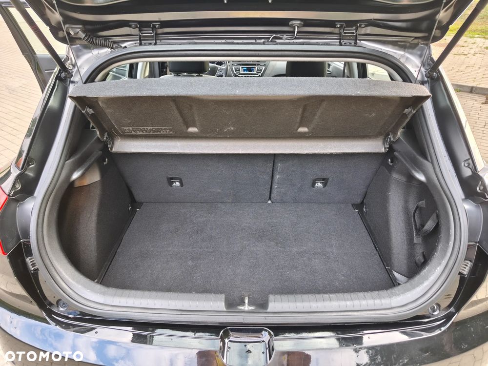 Hyundai i20 1.4 Automatik Trend - 11