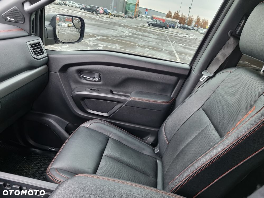 Nissan Titan - 26