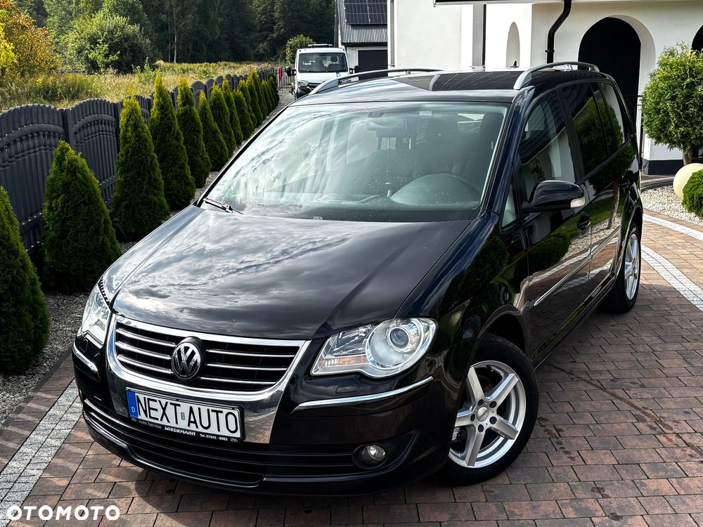 Volkswagen Touran 2.0 TDI DPF Highline - 9