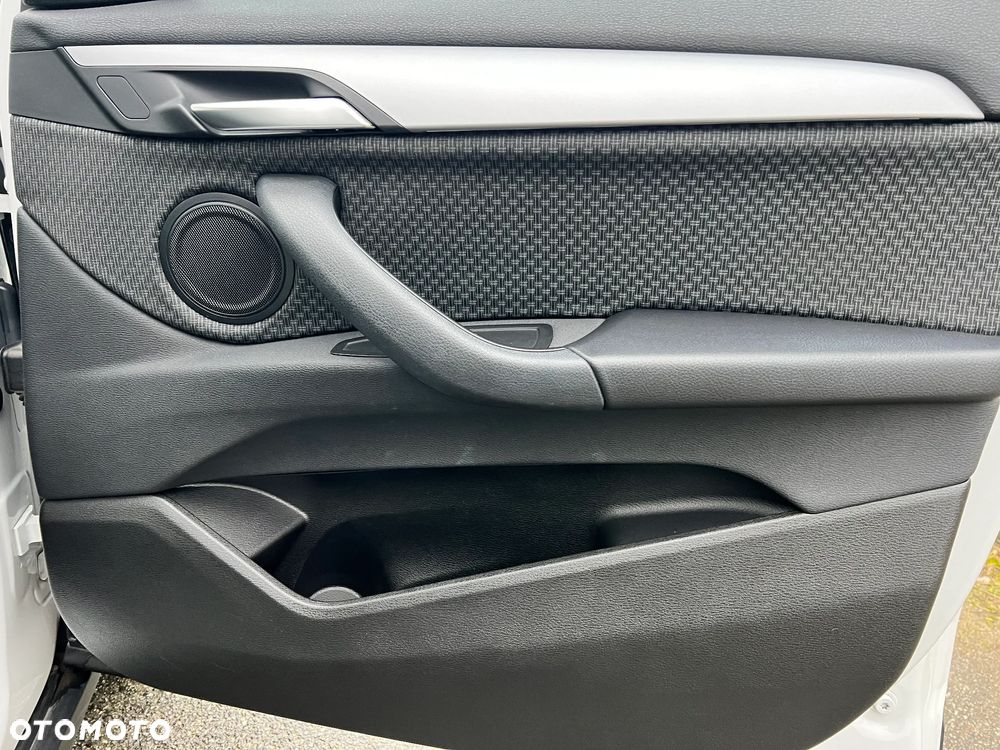 BMW X2 sDrive18i Advantage - 17