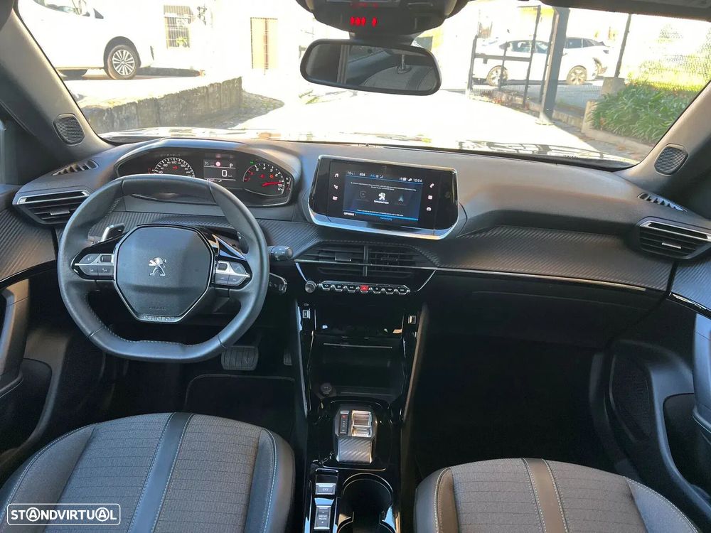 Peugeot 2008 PureTech 130 EAT8 Allure - 23