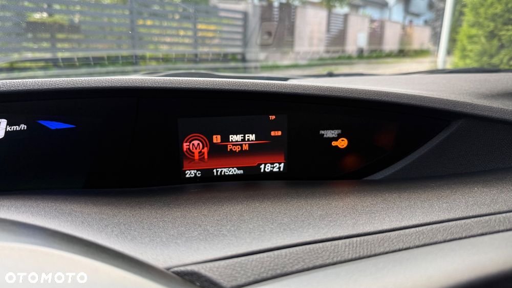 Honda Civic 1.8 i-VTEC Comfort Black Edition - 26