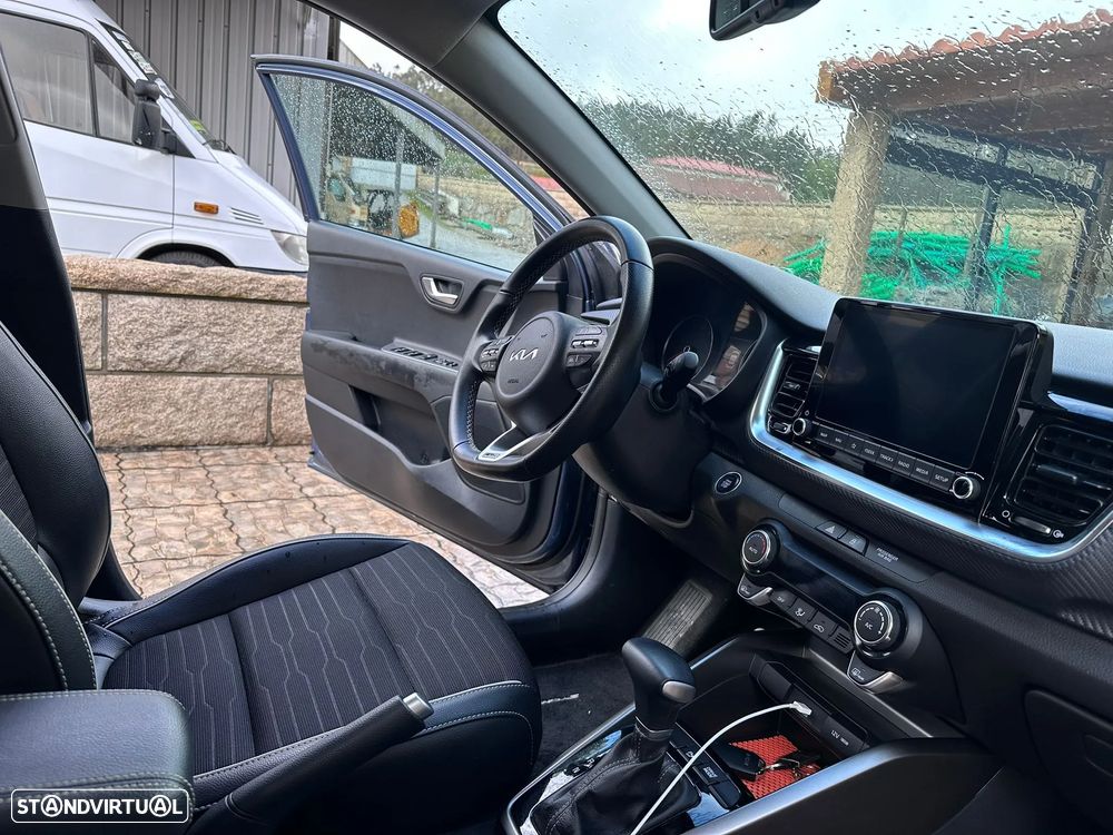 Kia Stonic 1.0 T-GDI Tech 7DCT - 10