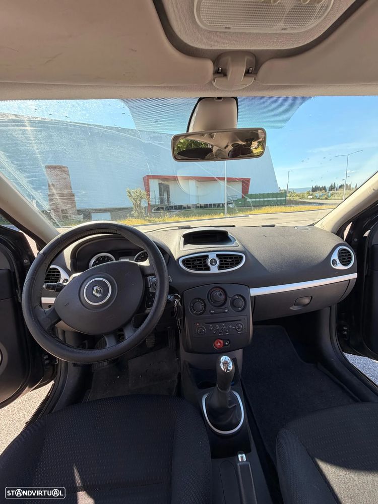 Renault Clio Sport Tourer - 9