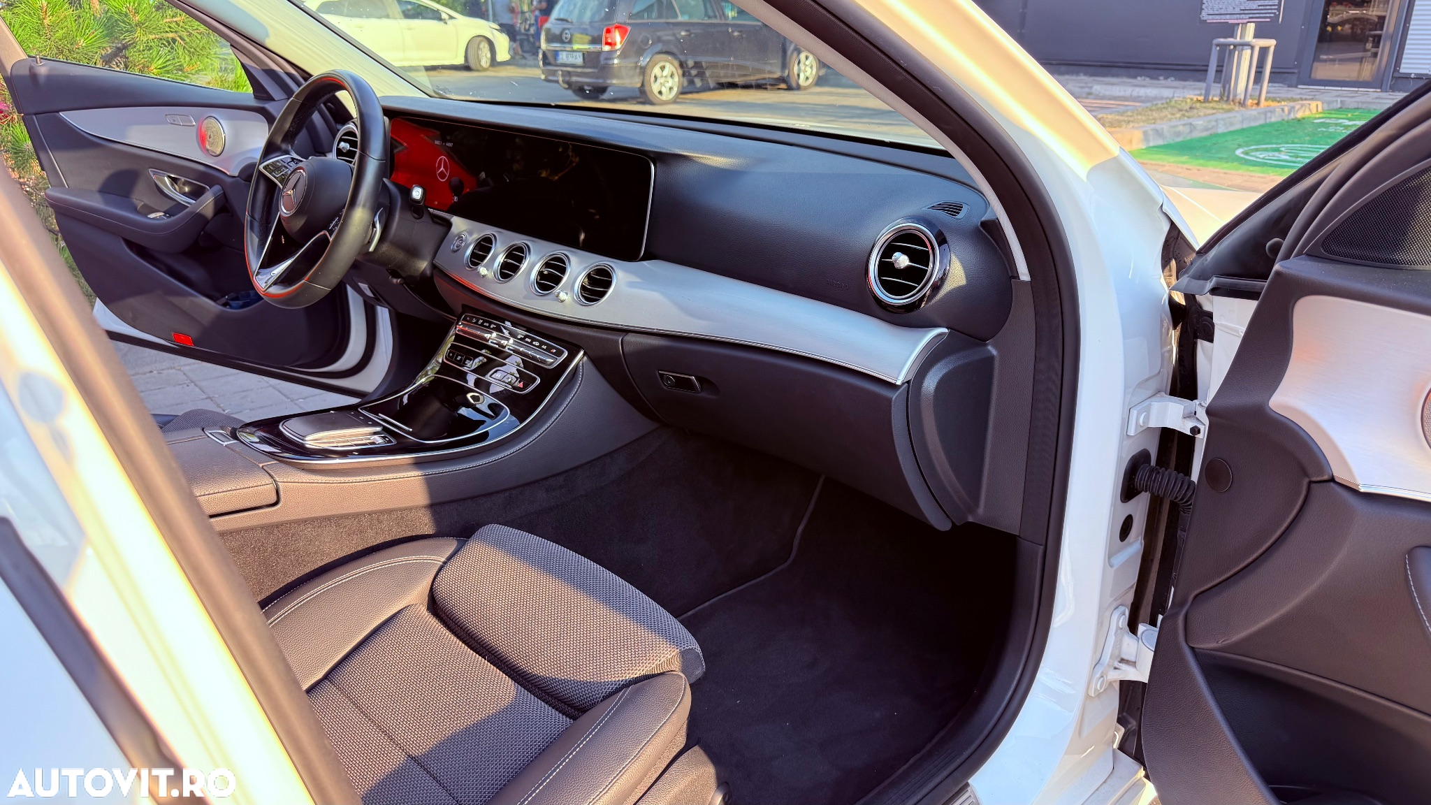 Mercedes-Benz E 200 d Aut. - 13