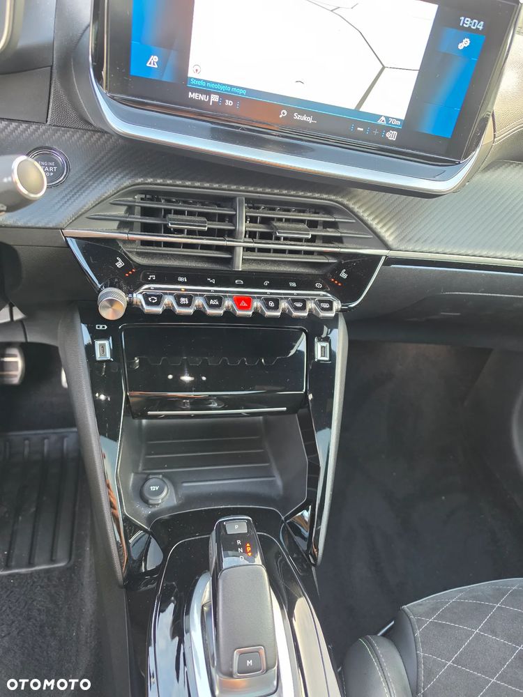 Peugeot 208 PureTech 130 EAT8 GT - 8