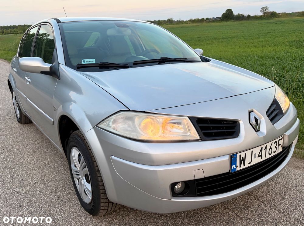 Renault Megane 1.6 Confort Privilege - 12