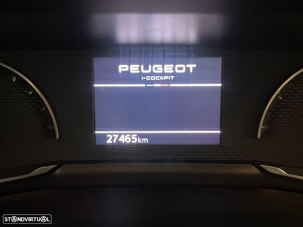 Peugeot 2008 1.2 PureTech Active - 9