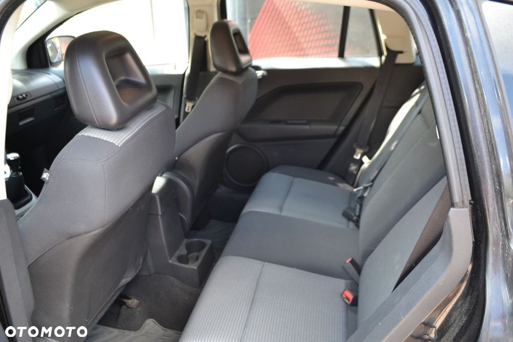 Dodge Caliber - 6