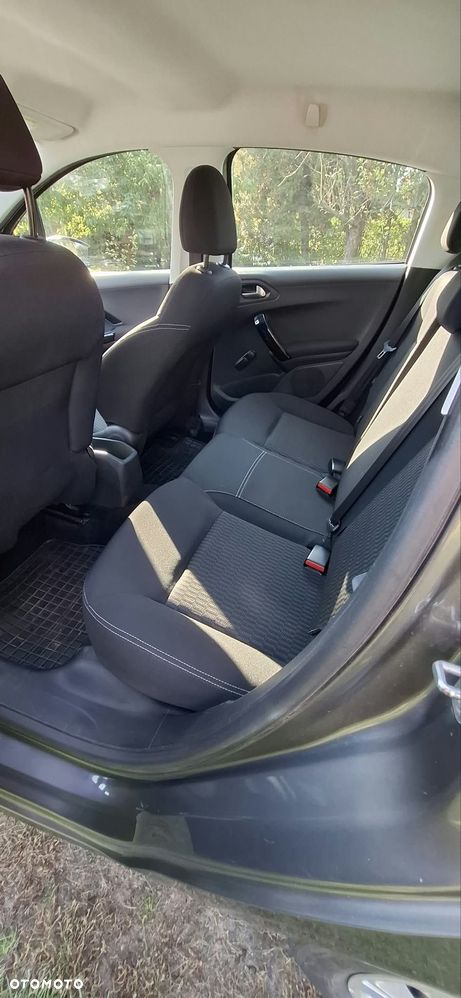 Peugeot 208 - 9
