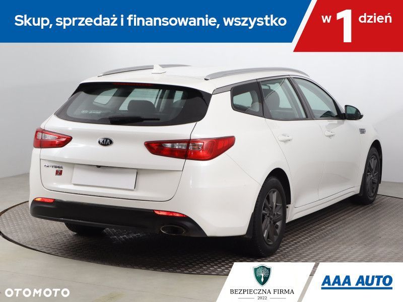 Kia Optima - 7