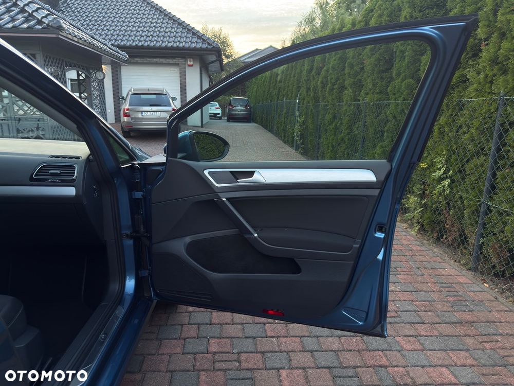 Volkswagen Golf - 15