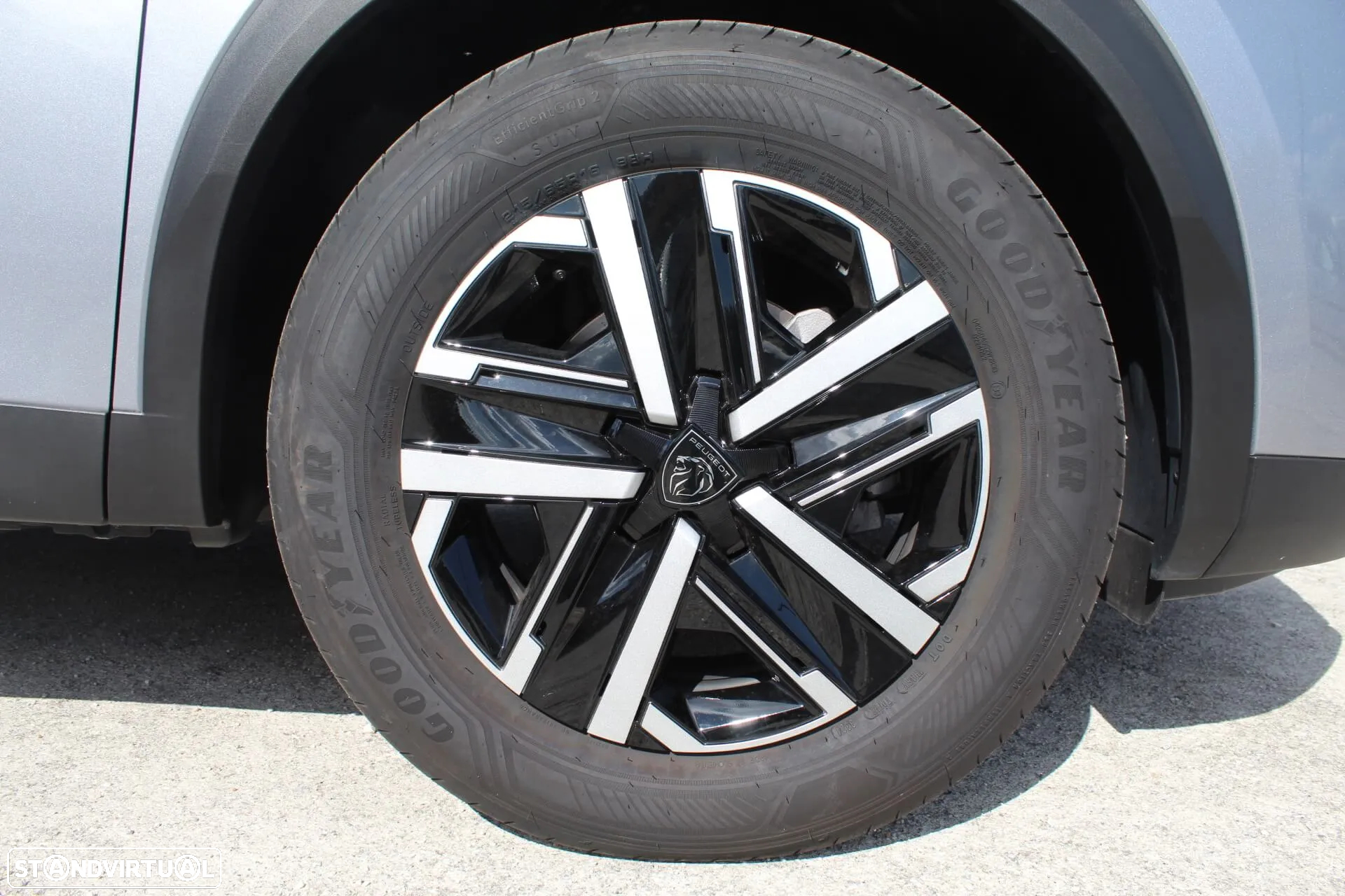 Peugeot 2008 1.2 PureTech Style - 7