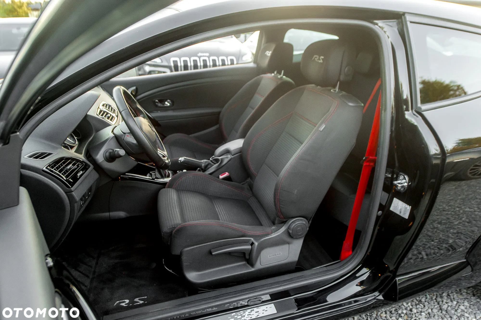 Renault Megane TCe 265 Coupe R.S Trophy - 17