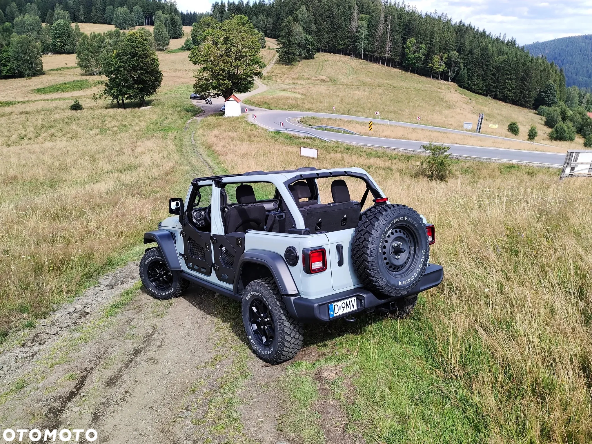 Jeep Wrangler - 6