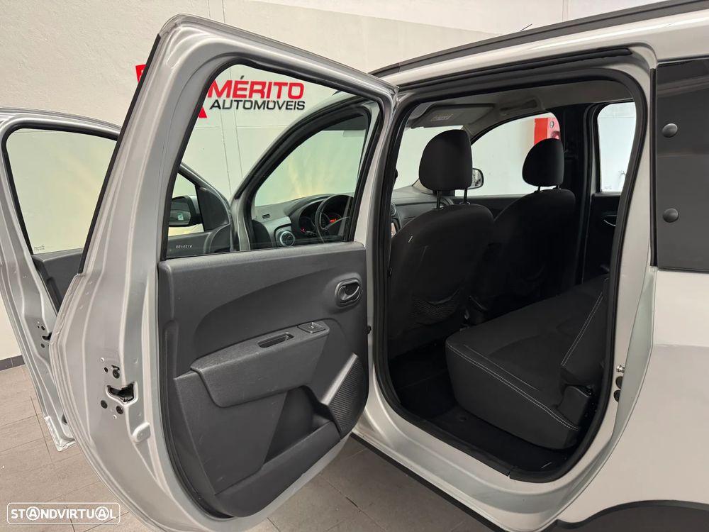 Dacia Lodgy dCi 110 Stepway - 24