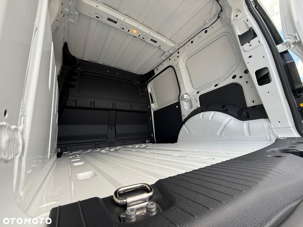 Volkswagen Caddy - 30