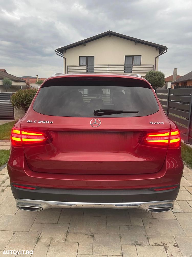Mercedes-Benz GLC 250 d 4MATIC - 9