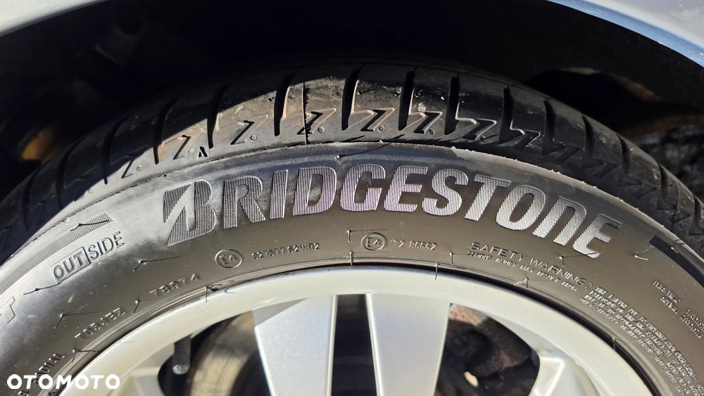 BMW Seria 3 318i - 40
