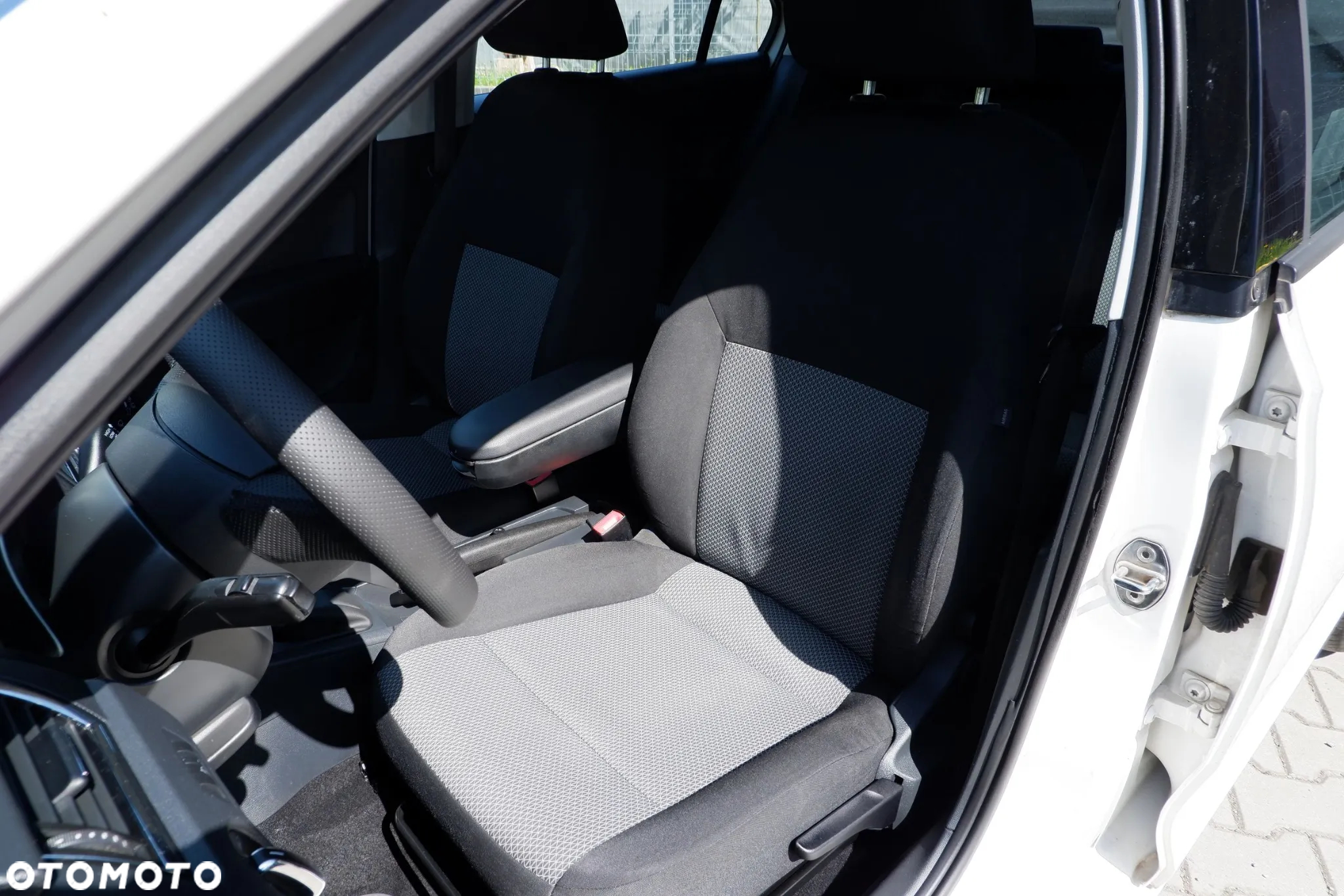 Seat Toledo 1.6 TDI DPF Ecomotive Reference Salsa - 28