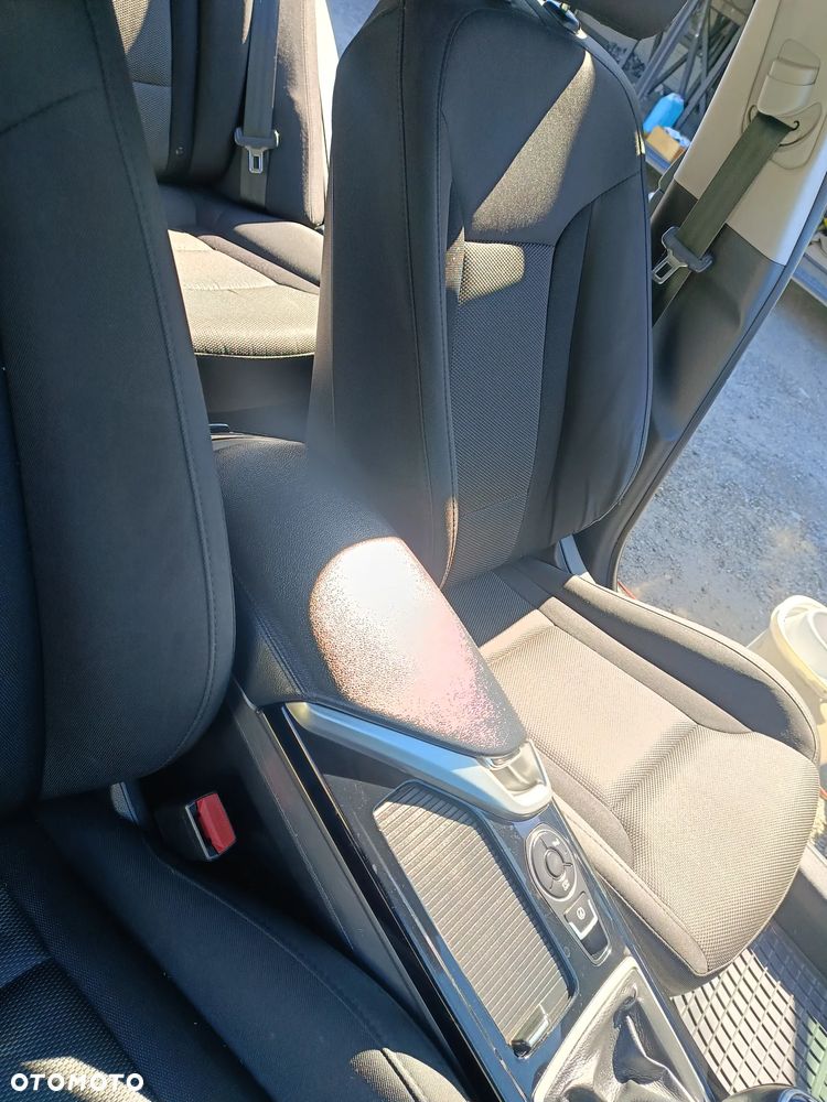 Hyundai i40 1.6 GDI Comfort + - 8