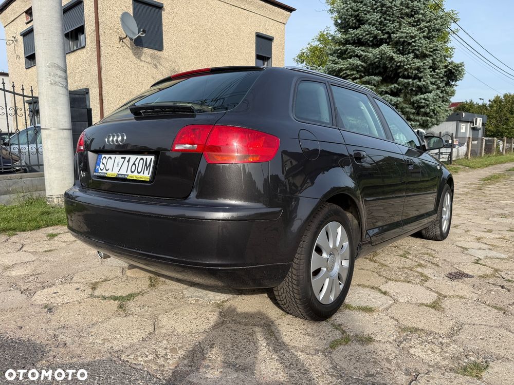 Audi A3 Sportback 1.6 FSI Ambition - 9