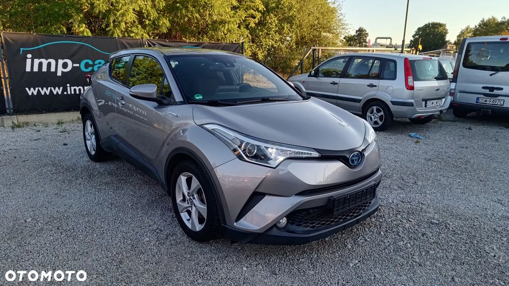 Toyota C-HR Lounge - 2