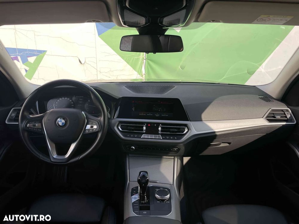 BMW Seria 3 - 16