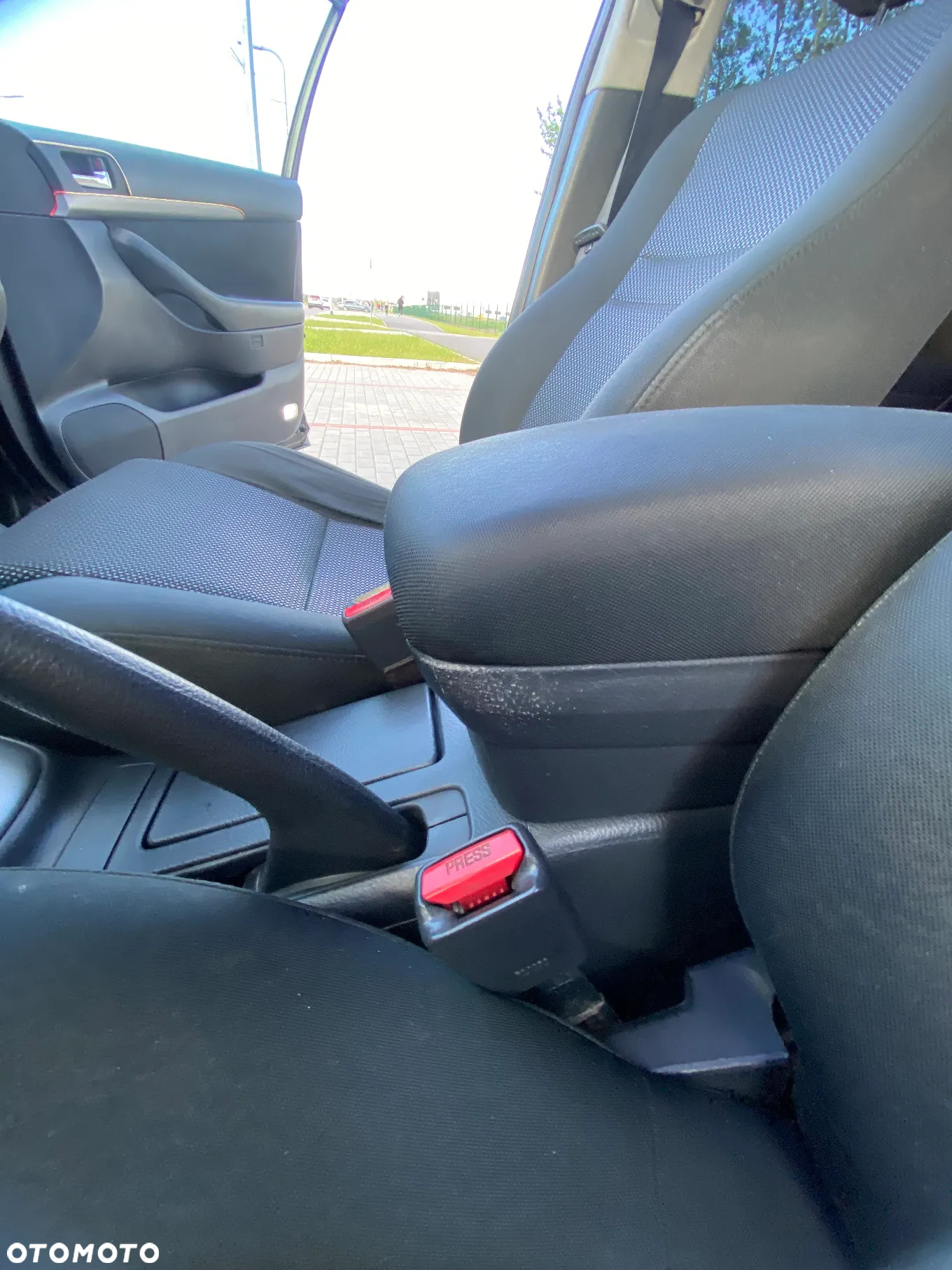 Toyota Avensis 1.8 VVT-i - 20