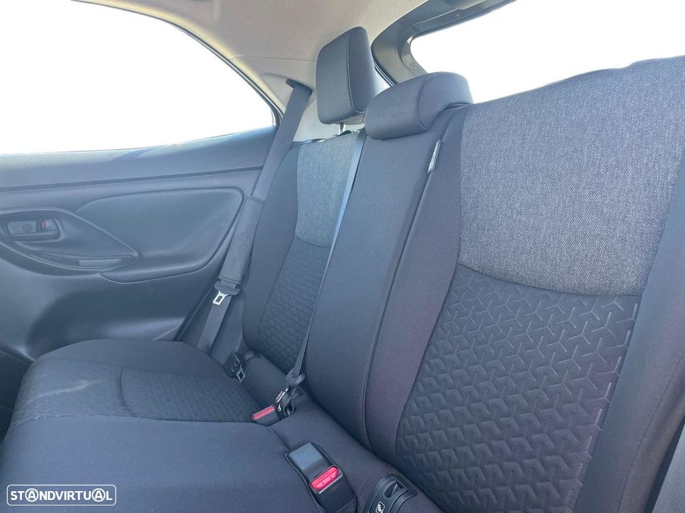 Toyota Yaris Cross 1.5 HDF Comfort Plus - 11