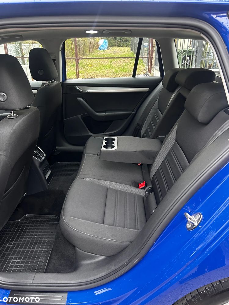 Skoda Octavia 1.5 TSI G-TEC DSG Active - 22