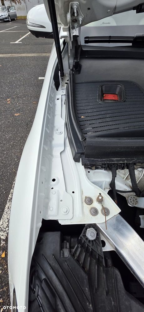 Mercedes-Benz GLC - 32