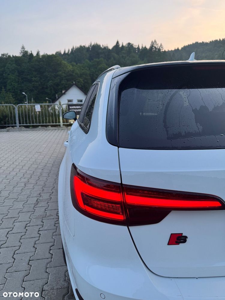Audi A4 Avant 2.0 TDI Quattro S tronic - 14