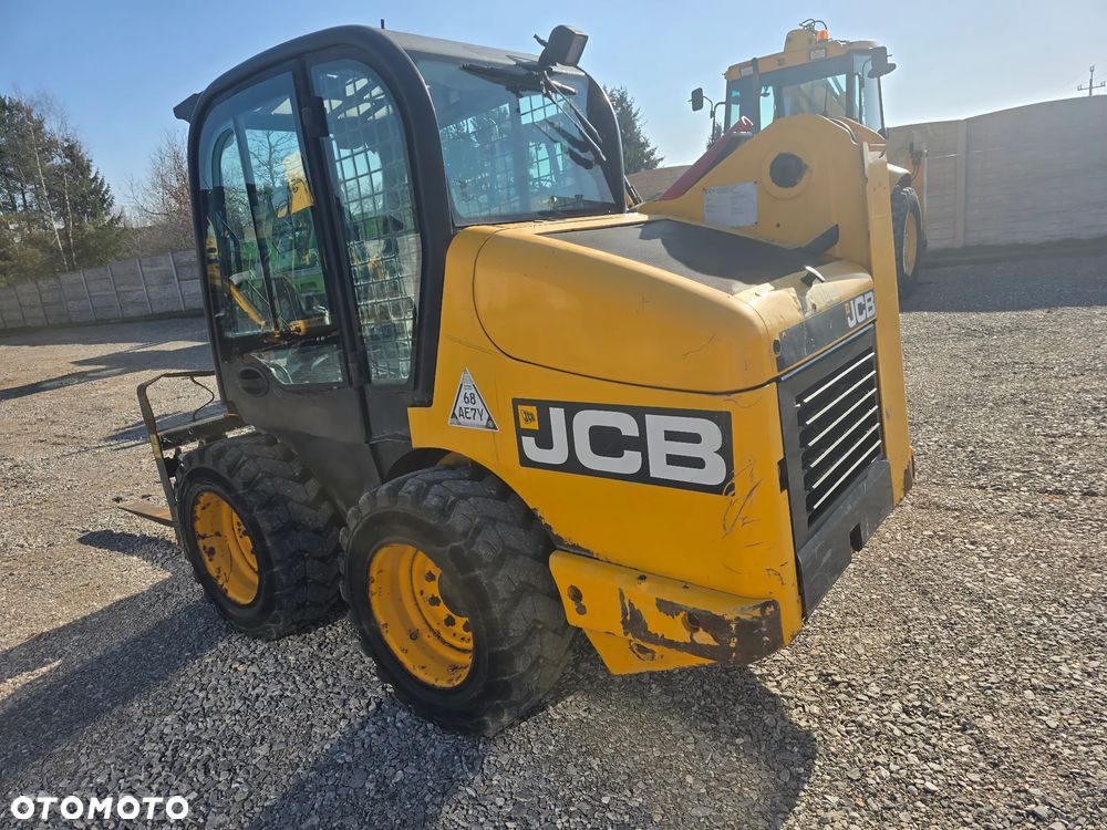 JCB - 3