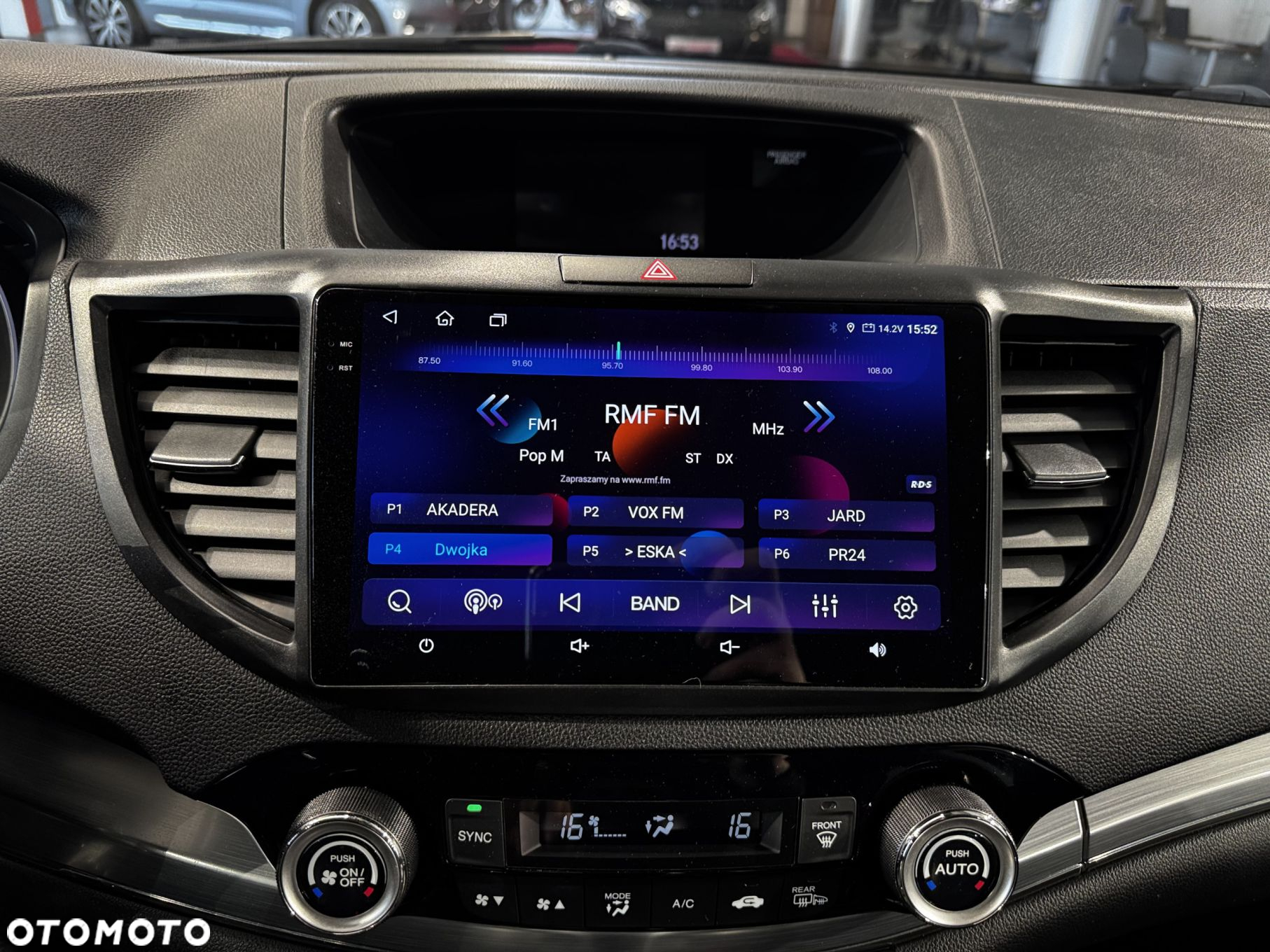 Honda CR-V - 24