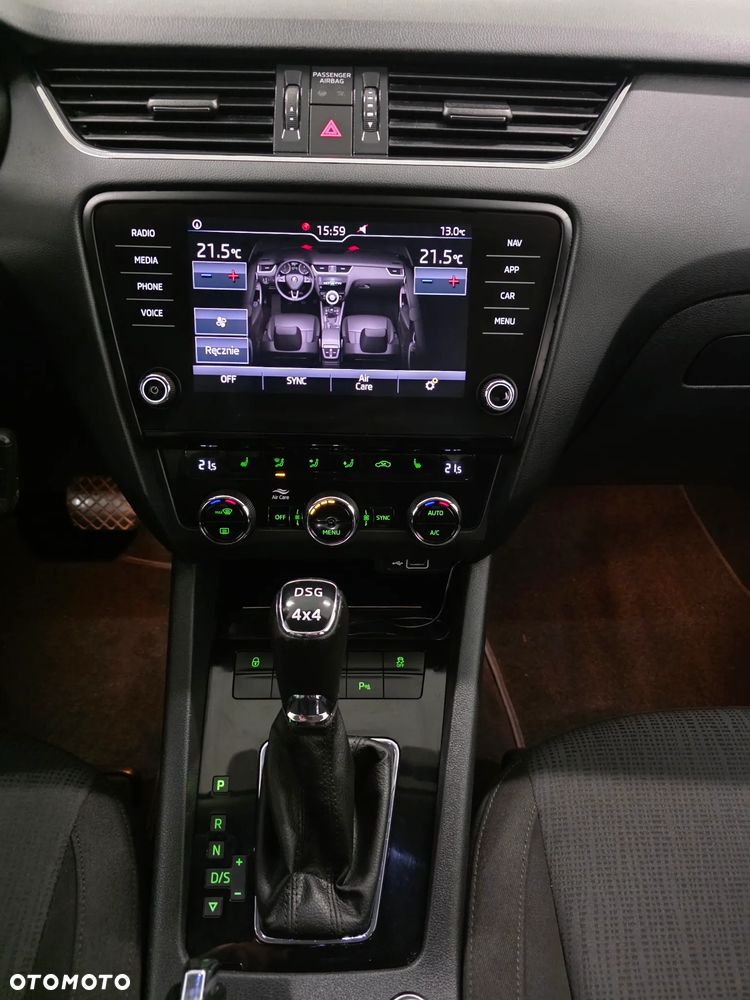 Skoda Octavia 2.0 TDI SCR 4x4 Style DSG - 12