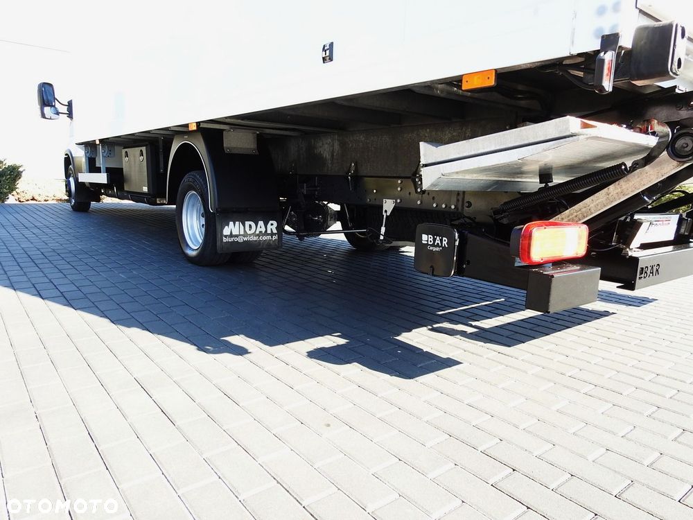 Iveco DAILY 70C18 KONTENER WINDA 14 PALET WEBASTO TEMPOMAT NAWIGACJA LEDY BLIŹNIACZE KOŁA KLIMATYZACJA  180KM - 18