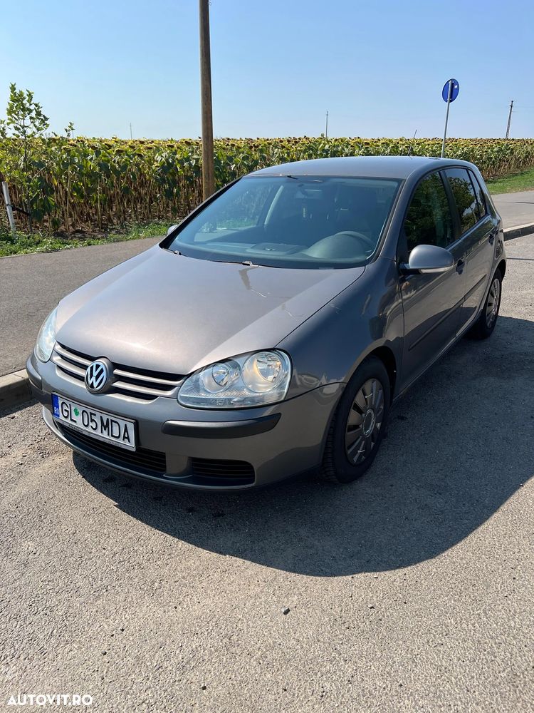 Volkswagen Golf 1.6 Trendline - 1