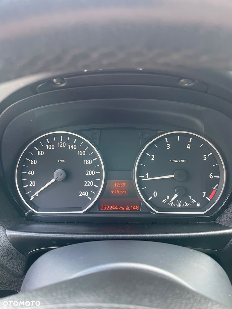 BMW Seria 1 116i - 24