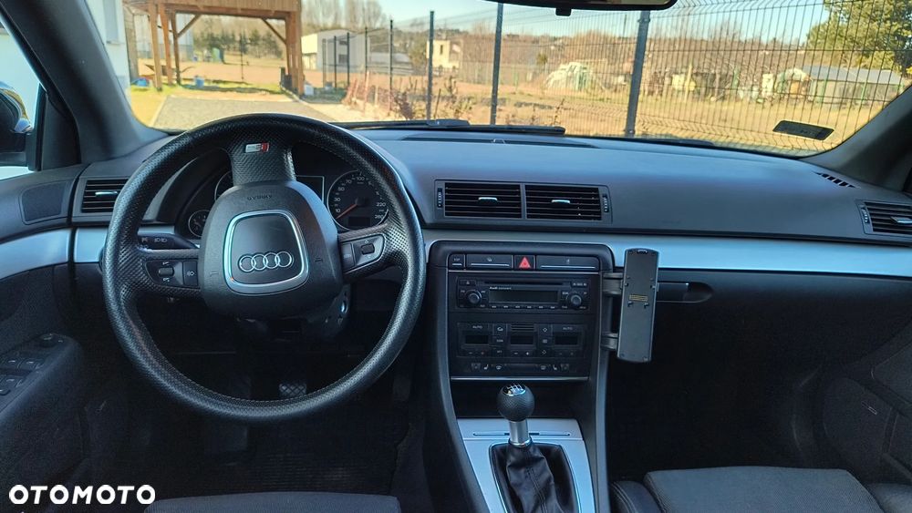 Audi A4 Avant - 8