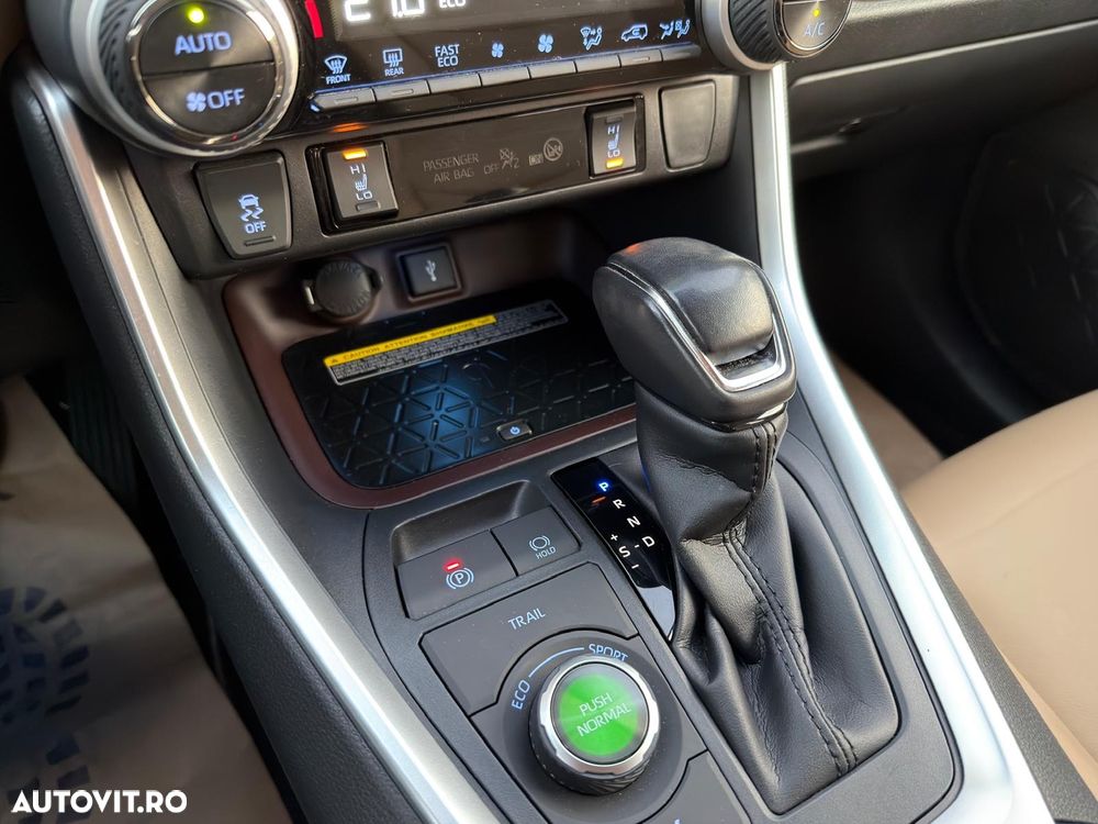 Toyota RAV4 2.5 Hybrid VVT-iE 4x4 Luxury Premium - 16