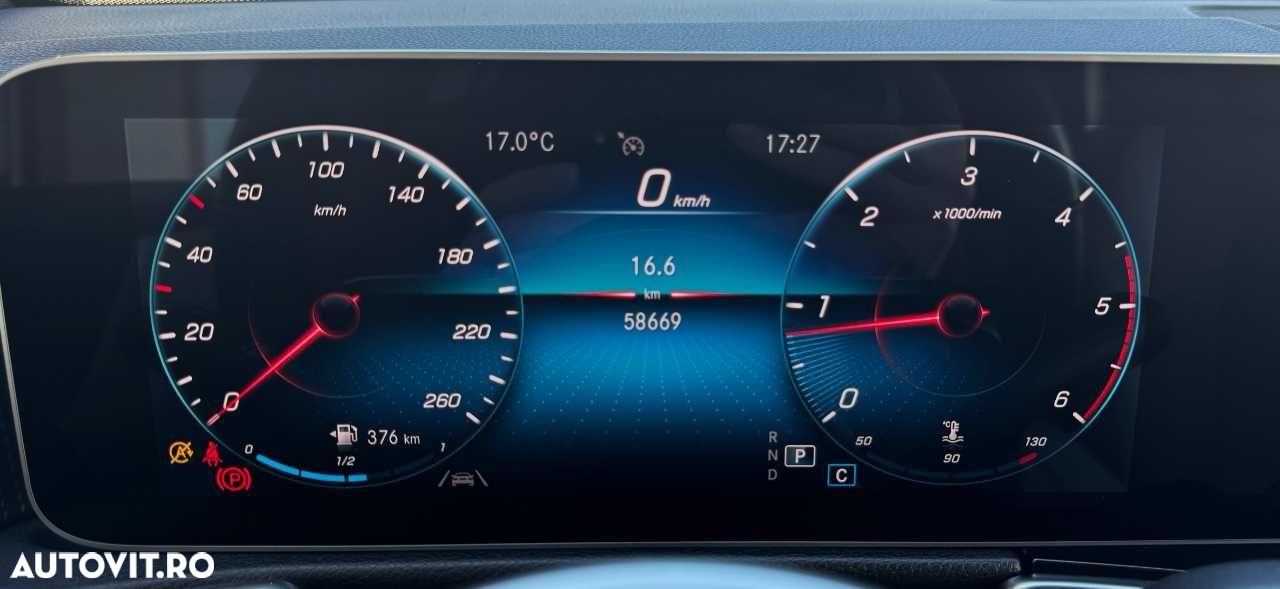 Mercedes-Benz GLB - 28