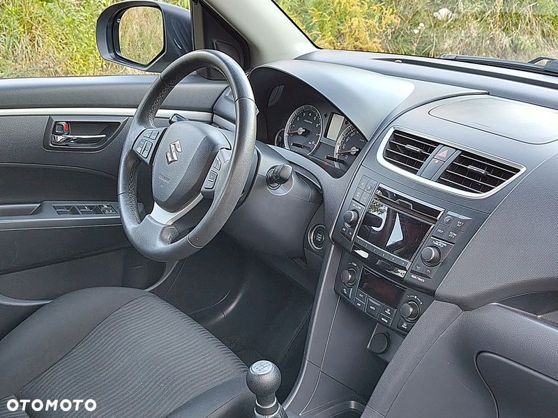 Suzuki Swift 1.2 Premium - 12