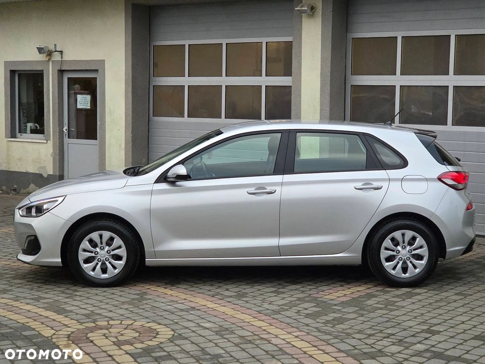 Hyundai i30 1.4 Select - 11