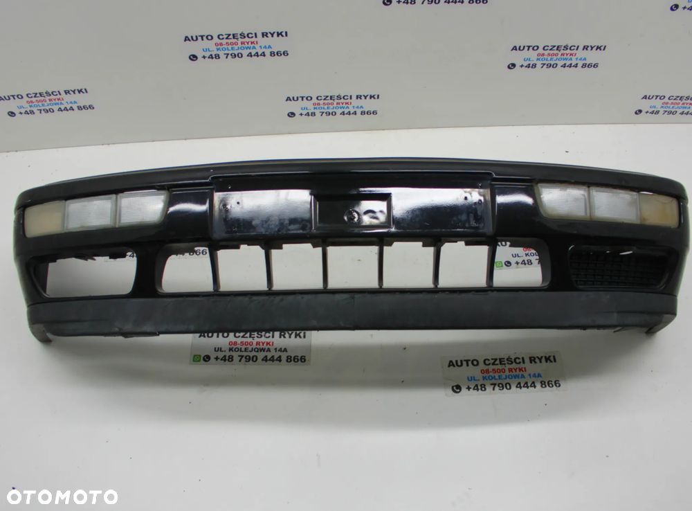 VW Passat B4 Zderzak przód czarny - 1